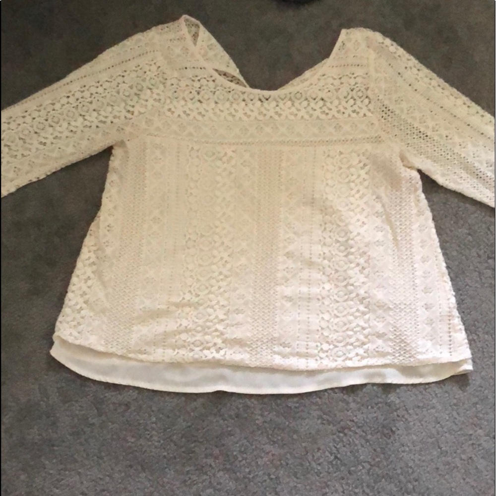 Long sleeve lace shirt